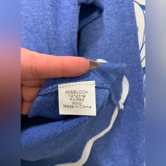 Misslook Marbled Blue Scalloped Neck Line & Hem Sweater Sz M NWOT - Picture 6 of 10